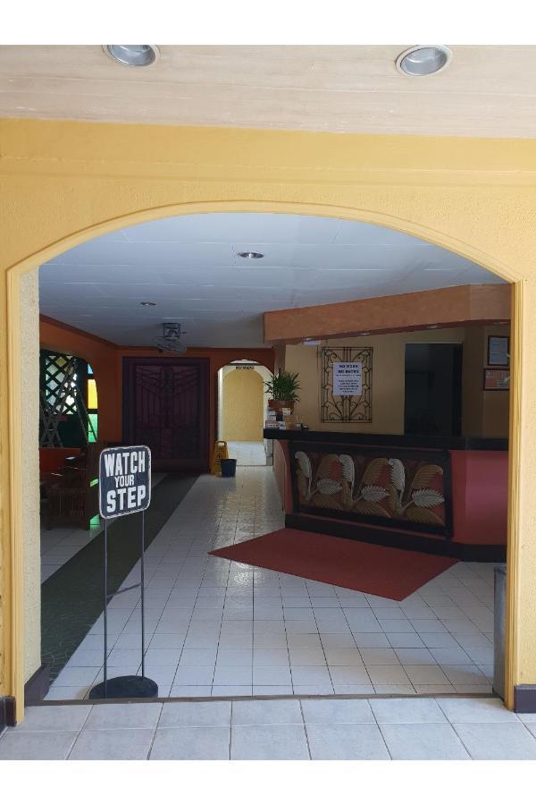 Oyo 631 Saltimboca Tourist In Bacolod Exterior photo