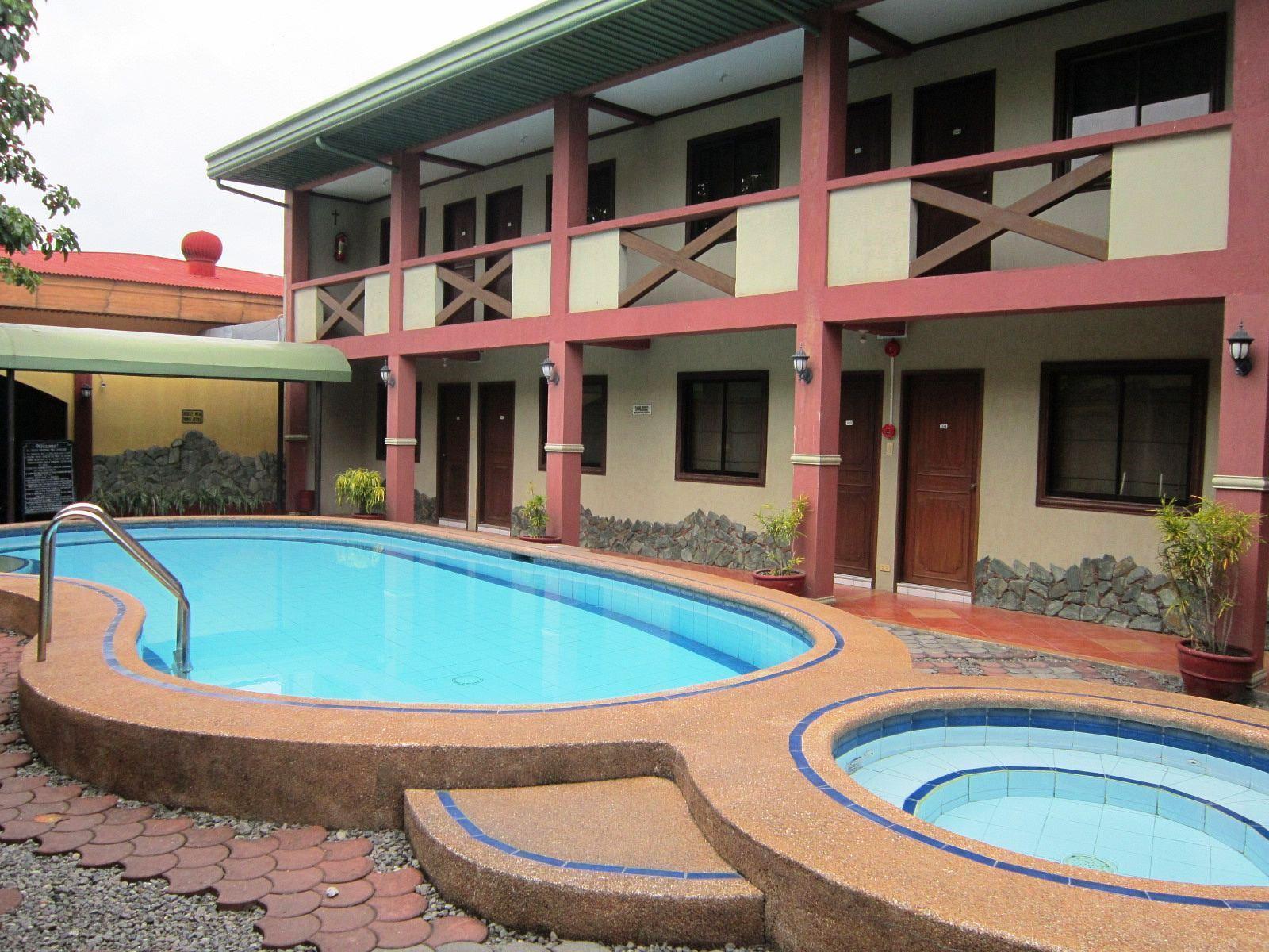 Oyo 631 Saltimboca Tourist In Bacolod Exterior photo
